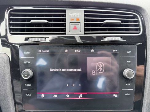 Used 2021 Volkswagen GTI SE image 36