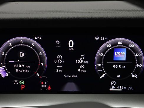 New 2026 Volkswagen Tiguan SE image 7