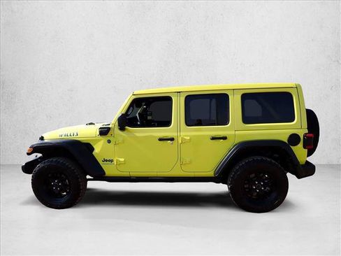 Used 2024 Jeep Wrangler Unlimited AWD/4WD image 2