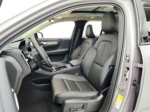 New 2026 Volvo XC40 B5 Plus w/ Climate Package AWD/4WD image 21