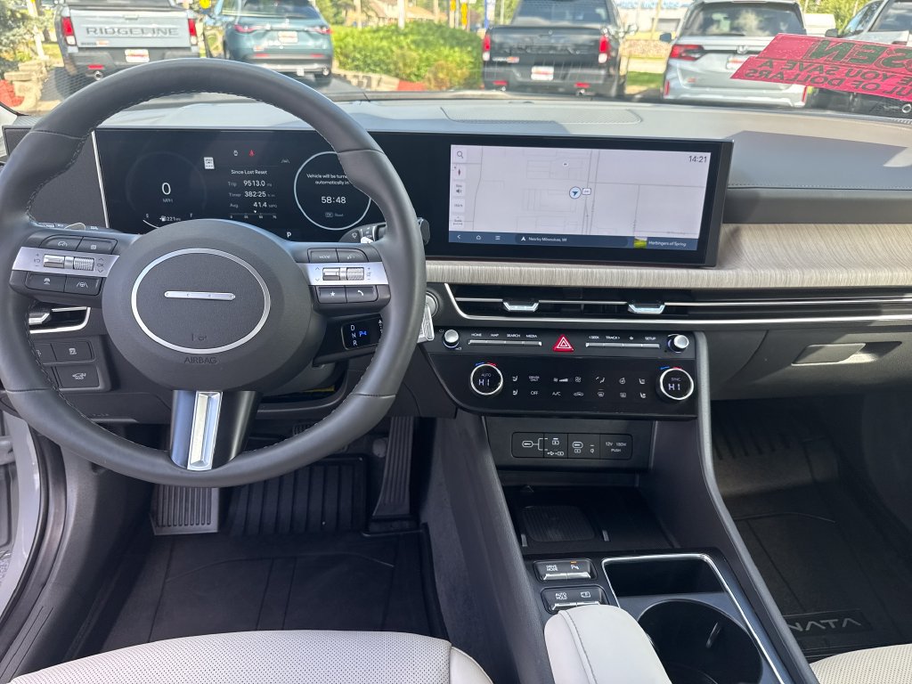 Certified 2025 Hyundai Sonata Limited FWD image 23