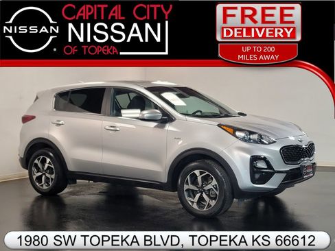 Used 2022 Kia Sportage LX image 1