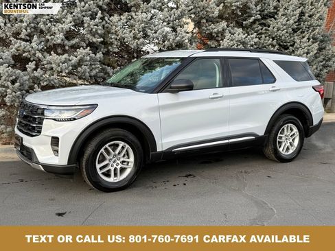 Used 2025 Ford Explorer Active AWD/4WD image 1