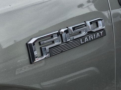 Used 2019 Ford F150 Lariat w/ Equipment Group 502A Luxury AWD/4WD image 42
