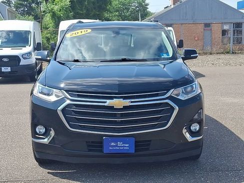 Used 2019 Chevrolet Traverse LT FWD image 2