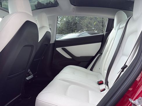 Used 2018 Tesla Model 3 Long Range AWD/4WD image 19