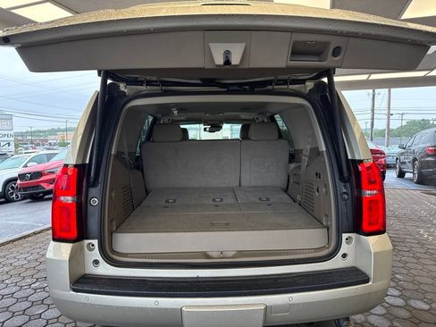 Used 2016 Chevrolet Tahoe LT w/ LT Signature Package AWD/4WD image 8