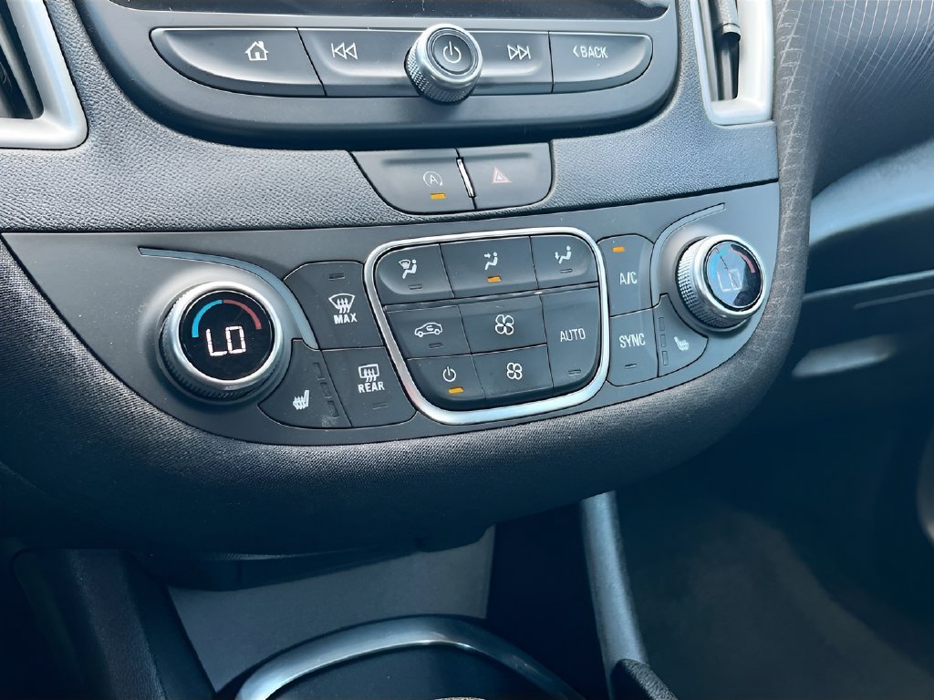 Used 2024 Chevrolet Malibu LT FWD image 15