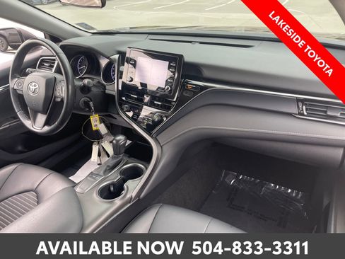 Certified 2022 Toyota Camry SE FWD image 17
