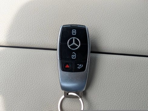 Used 2022 Mercedes-Benz E 350 Sedan image 30