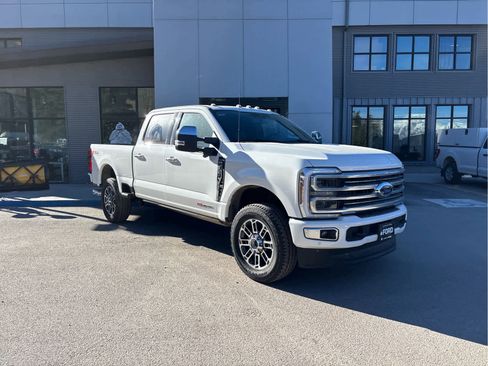 New 2026 Ford F350 Platinum w/ Platinum Plus Package image 2