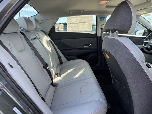 New 2026 Hyundai Elantra Limited FWD image 26