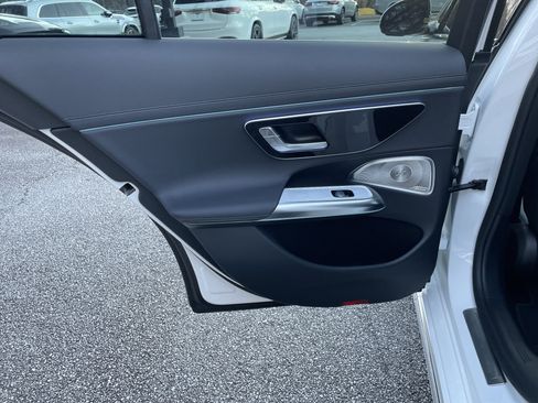 Certified 2025 Mercedes-Benz E 350 E 350 4MATIC Sedan image 40