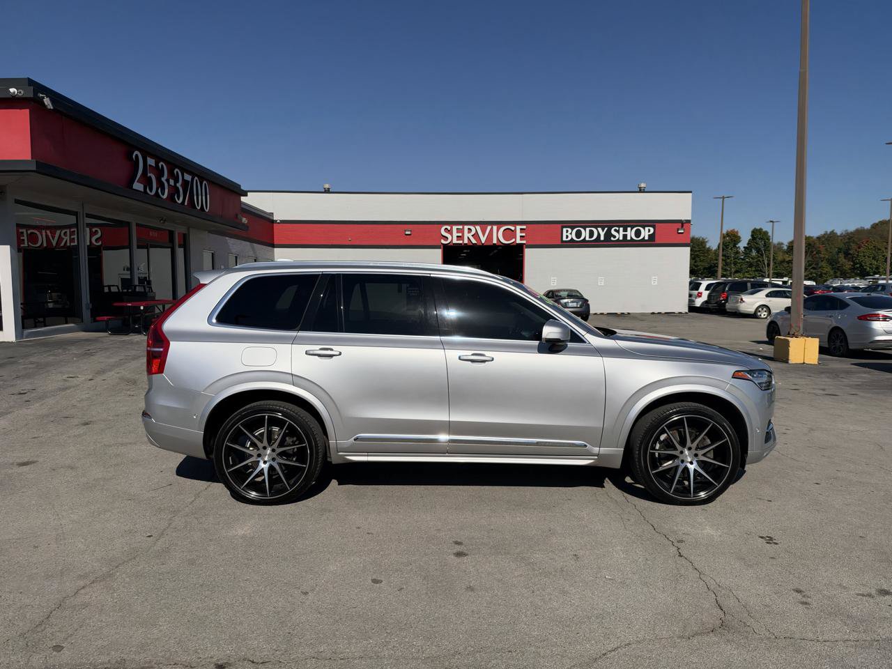 Used 2018 Volvo XC90 T6 Inscription w/ Convenience Package AWD/4WD image 2