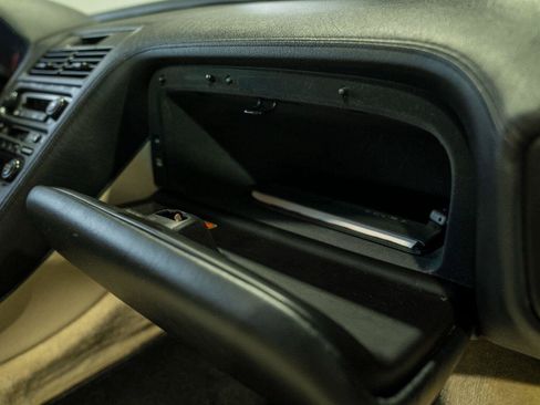 Used 1991 Acura NSX RWD image 40