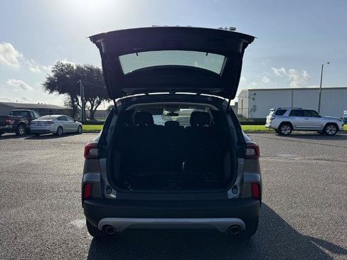 Certified 2025 Ford Escape Active FWD image 5