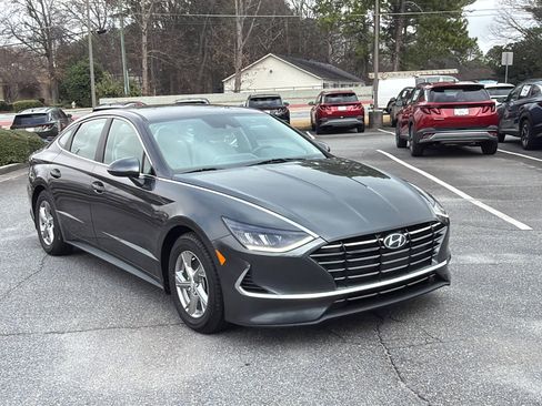 Used 2022 Hyundai Sonata SE image 3
