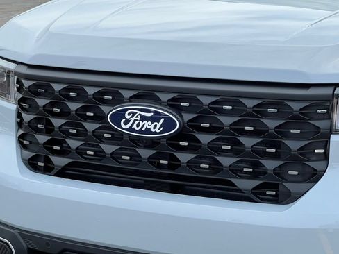 Used 2026 Ford Maverick Lariat w/ 4K Tow Package AWD/4WD image 37