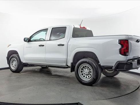 Used 2023 Chevrolet Colorado W/T RWD image 6