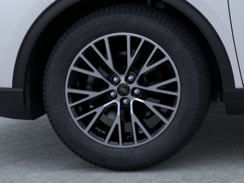 New 2024 Ford Escape SE FWD image 19
