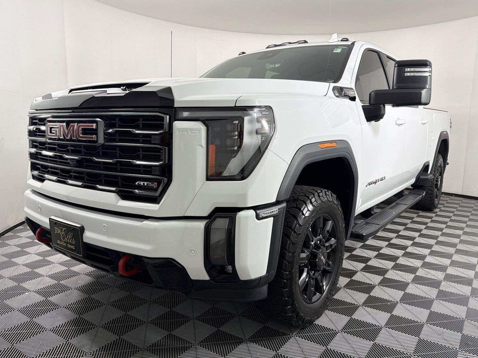 Certified 2024 GMC Sierra 2500 AT4 w/ AT4 Premium Plus Package AWD/4WD image 3