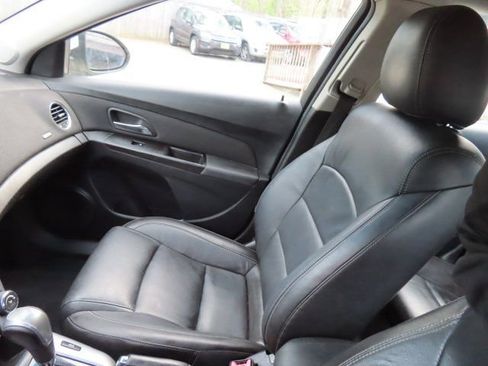 Used 2012 Chevrolet Cruze LTZ image 19