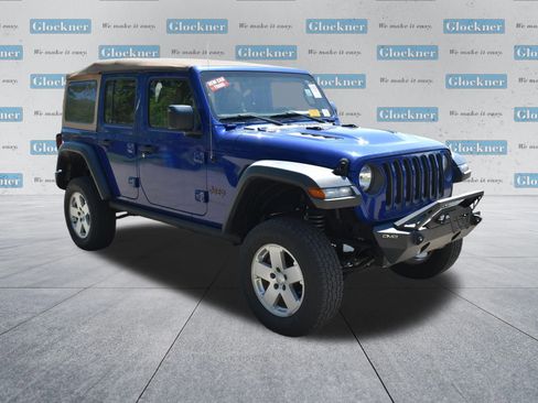 Used 2018 Jeep Wrangler Unlimited Rubicon AWD/4WD image 3