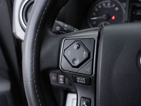 Used 2022 Toyota Tacoma TRD Sport w/ Black Out Package (TMS) image 29