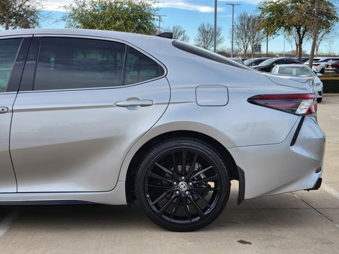 Used 2023 Toyota Camry XSE image 10