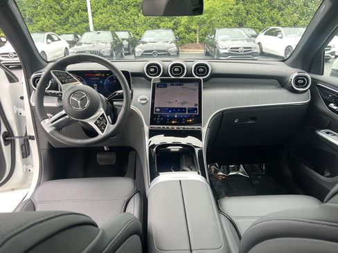 Certified 2025 Mercedes-Benz GLC 350e 4MATIC image 30