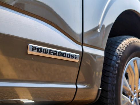 Used 2025 Ford F150 Lariat w/ Equipment Group 501A Mid AWD/4WD image 11