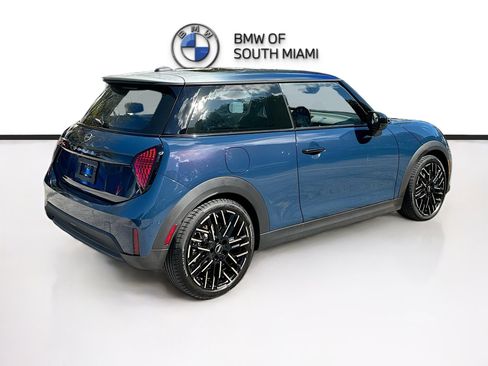 Certified 2025 MINI Cooper S image 7