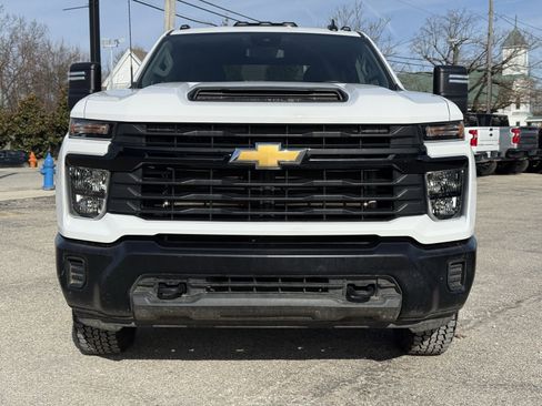 Used 2024 Chevrolet Silverado 2500 W/T image 8