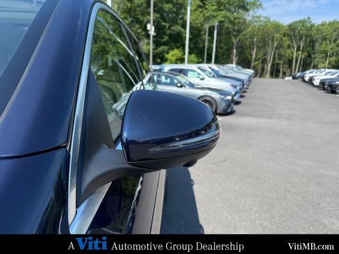 Certified 2022 Mercedes-Benz GLC 300 GLC 300 w/ Multimedia Package Lite image 11