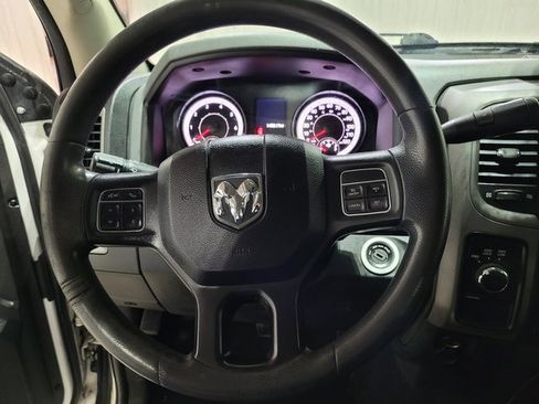 Used 2018 RAM 1500 Express w/ Express Value Package image 26