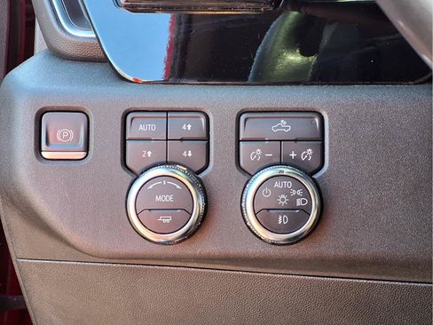 Used 2023 GMC Sierra 1500 Elevation w/ X31 Off-Road Package AWD/4WD image 16