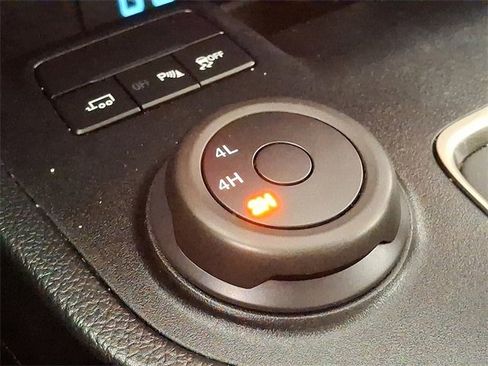 Used 2022 Ford Ranger Lariat w/ Equipment Group 501A High image 25