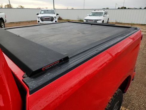 Used 2021 Chevrolet Silverado 1500 RST w/ Z71 Off-Road Package image 9