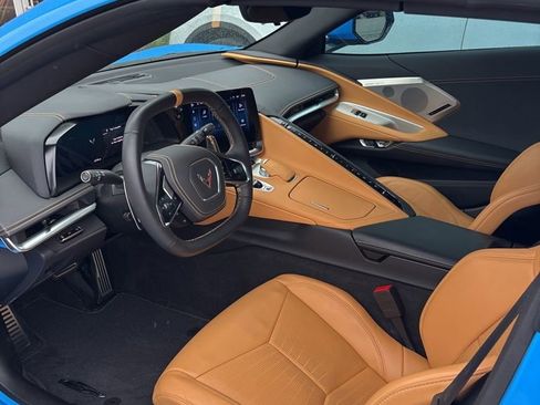 Used 2025 Chevrolet Corvette Stingray Preferred Conv w/ Battery Protection Package RWD image 8
