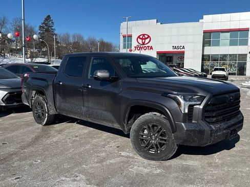 Used 2025 Toyota Tundra SR5 image 1