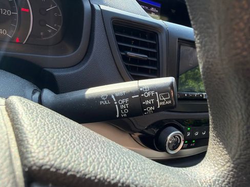 Used 2016 Honda CR-V LX image 15