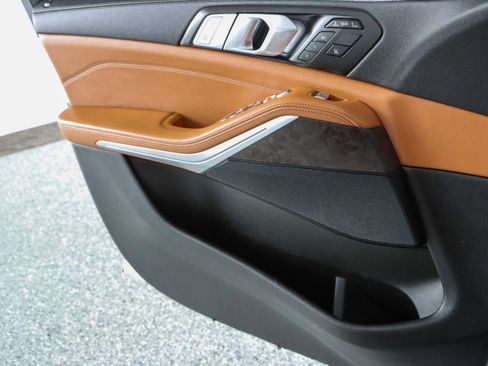 Used 2022 BMW X7 xDrive40i image 22