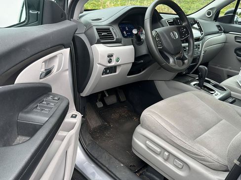 Used 2019 Honda Pilot EX image 6