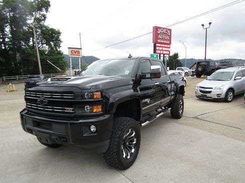 Used 2019 Chevrolet Silverado 2500 LTZ w/ Duramax Plus Package AWD/4WD image 1