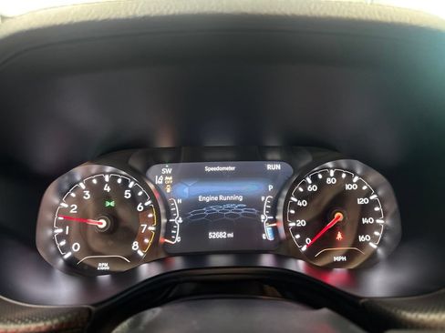 Used 2024 Jeep Compass Trailhawk AWD/4WD image 18