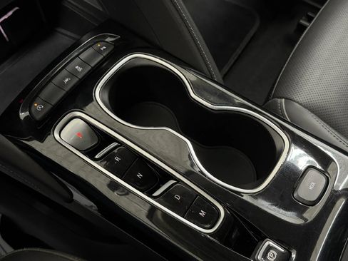 Used 2023 Buick Envision Essence FWD image 78