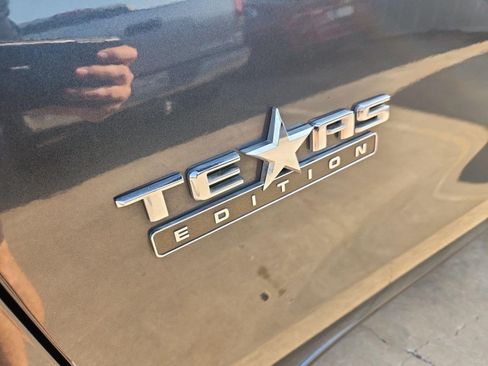 Used 2020 Chevrolet Silverado 1500 LT w/ Texas Edition RWD image 31