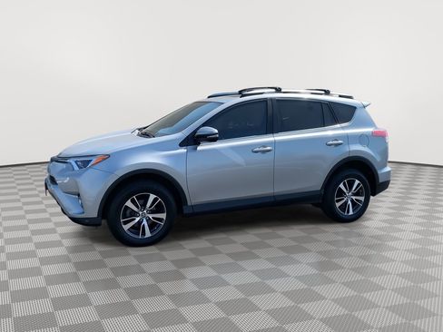 Used 2018 Toyota RAV4 XLE image 3
