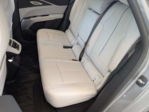 Used 2024 Cadillac Lyriq Sport w/ LPO, Floor Liner Package AWD/4WD image 18
