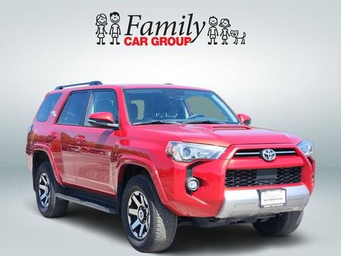 Used 2024 Toyota 4Runner TRD Off-Road Premium image 2
